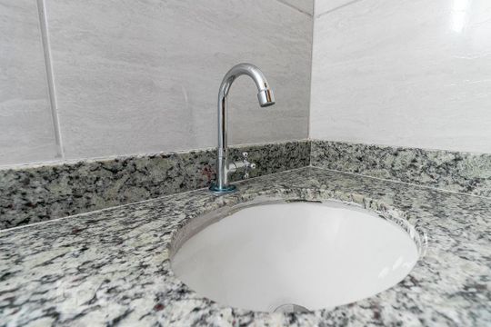 Banheiro - Pia de apartamento para alugar com 2 quartos, 45m² em Chácara Califórnia, São Paulo