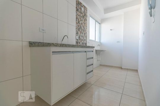 Cozinha / Área de Serviço de apartamento para alugar com 2 quartos, 45m² em Chácara Califórnia, São Paulo