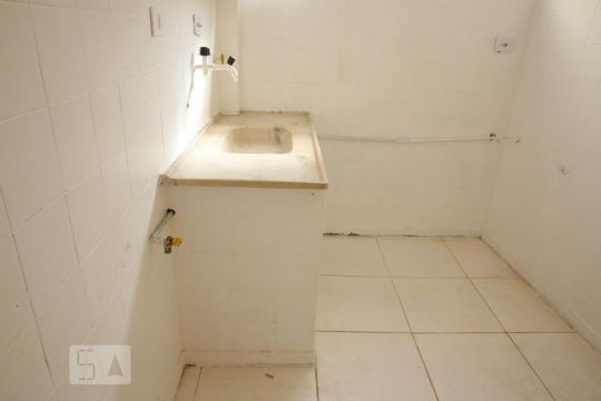 Cozinha de kitnet/studio à venda com 1 quarto, 34m² em Sé, São Paulo