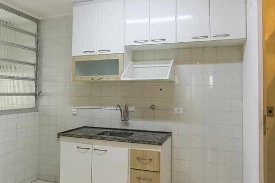 Cozinha de apartamento à venda com 3 quartos, 77m² em Jardim Ester Yolanda, São Paulo