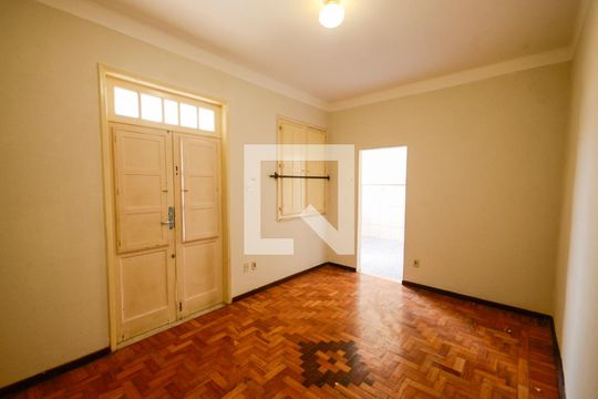Casa à venda com 2 quartos, 140m² em Estácio, Rio de Janeiro