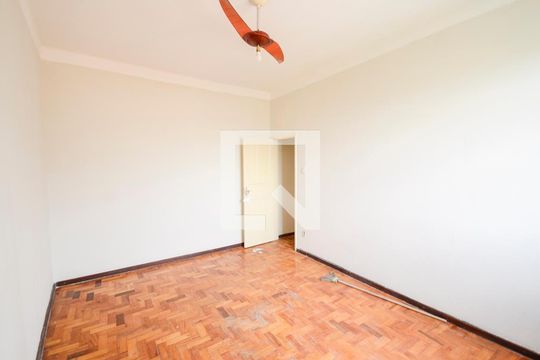 Quarto de casa à venda com 2 quartos, 140m² em Estácio, Rio de Janeiro