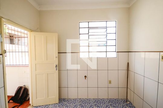 Cozinha de casa à venda com 2 quartos, 140m² em Estácio, Rio de Janeiro