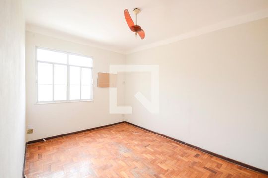 Quarto de casa à venda com 2 quartos, 140m² em Estácio, Rio de Janeiro