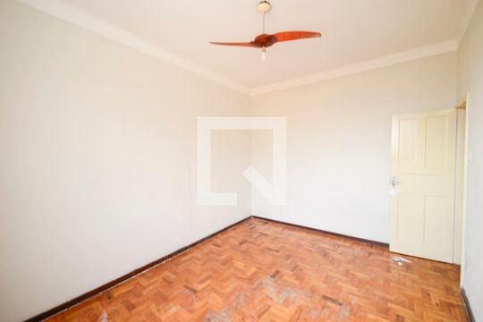 Quarto de casa à venda com 2 quartos, 140m² em Estácio, Rio de Janeiro