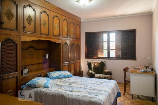 QUARTO 1 SUITE de casa à venda com 3 quartos, 250m² em Parque Sao Domingos, São Paulo