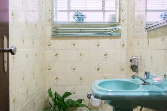 LAVABO de casa à venda com 3 quartos, 250m² em Parque Sao Domingos, São Paulo
