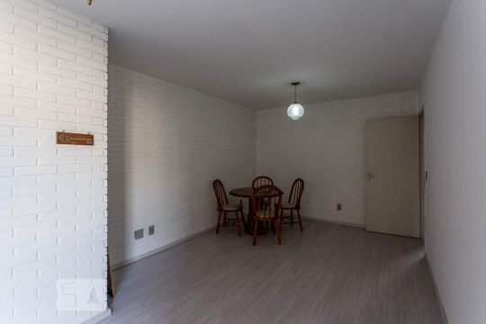 Sala de apartamento para alugar com 2 quartos, 76m² em Centro Histórico, Porto Alegre
