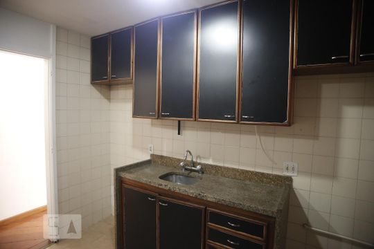 Cozinha e Área de Serviço de apartamento para alugar com 3 quartos, 100m² em Vila Isabel, Rio de Janeiro