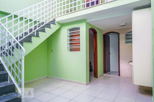 Área externa de casa para alugar com 2 quartos, 110m² em Vila Ester (zona Norte), São Paulo
