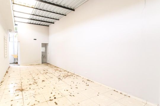 Garagem de casa para alugar com 2 quartos, 190m² em Jardim Fátima, São José dos Campos