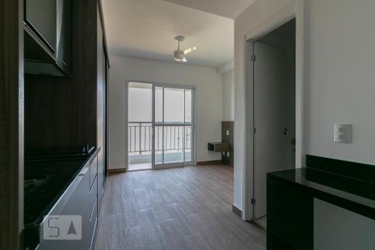 Sala de kitnet/studio para alugar com 1 quarto, 25m² em Belenzinho, São Paulo