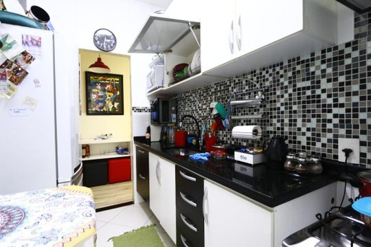 Cozinha de apartamento à venda com 2 quartos, 65m² em Pechincha, Rio de Janeiro