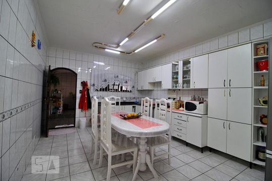 Cozinha de casa à venda com 3 quartos, 178m² em Parque Marajoara, Santo André