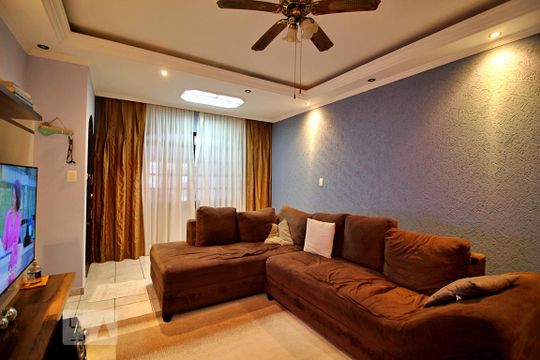 Sala de casa à venda com 3 quartos, 178m² em Parque Marajoara, Santo André