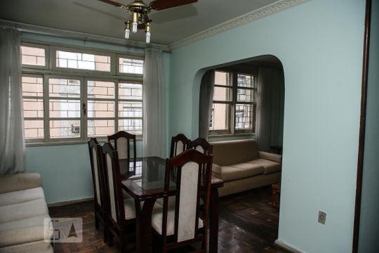 Sala de apartamento à venda com 2 quartos, 75m² em Medianeira, Porto Alegre
