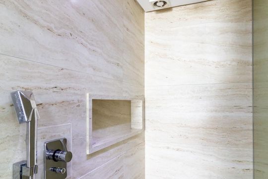 Banheiro 1 - Suíte de apartamento para alugar com 2 quartos, 110m² em Bela Vista, São Paulo