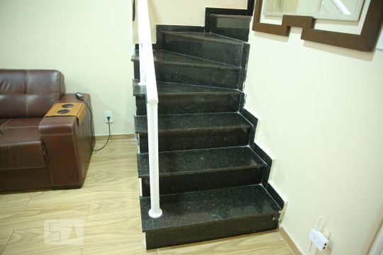 Acesso Segundo Piso de casa à venda com 3 quartos, 150m² em Vila Mariana, São Paulo