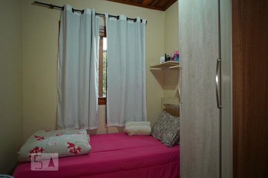 Quarto 1 de casa à venda com 4 quartos, 120m² em Humaitá, Porto Alegre