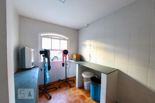 Quarto de Serviço de casa para alugar com 6 quartos, 248m² em Tremembé, São Paulo