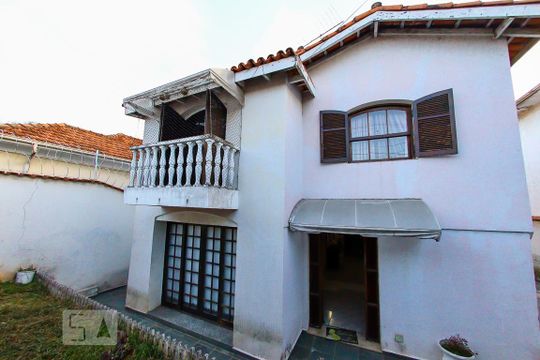 Fachada de casa para alugar com 6 quartos, 248m² em Tremembé, São Paulo
