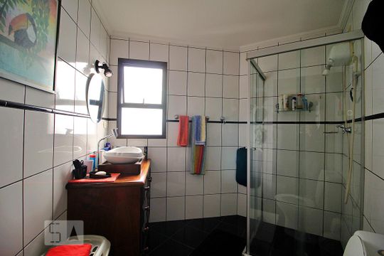 Banheiro 2 de apartamento à venda com 2 quartos, 97m² em Vila Gilda, Santo André
