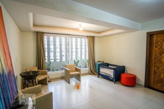 Casa à venda com 7 quartos, 500m² em Mooca, São Paulo