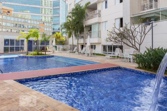Área comum - Piscina Externa de apartamento para alugar com 1 quarto, 70m² em Barra Funda, São Paulo