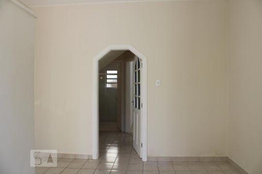 Sala de casa para alugar com 2 quartos, 86m² em Vila Romana, São Paulo