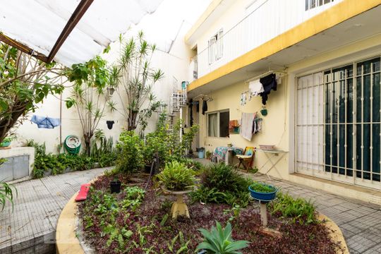 varanda de casa para alugar com 8 quartos, 550m² em Jardim Vera Cruz, São Paulo