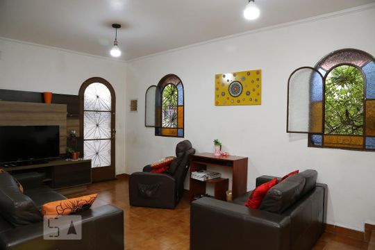 Casa à venda com 3 quartos, 160m² em Jardim Morro Verde, São Paulo