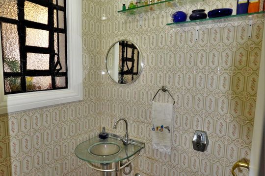 Lavabo de casa para alugar com 4 quartos, 450m² em Cosme Velho, Rio de Janeiro