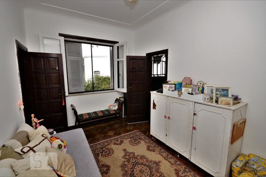 Quarto 2 de casa para alugar com 4 quartos, 450m² em Cosme Velho, Rio de Janeiro