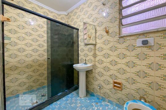 Banheiro de apartamento para alugar com 1 quarto, 70m² em Jardim America, Rio de Janeiro