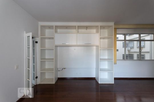 Sala de apartamento à venda com 3 quartos, 100m² em Grajau, Rio de Janeiro