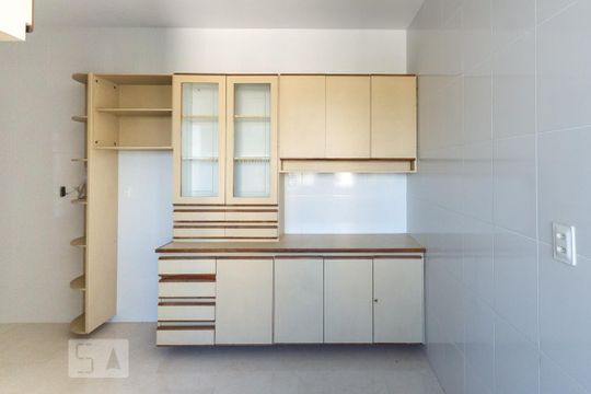 Cozinha de apartamento à venda com 3 quartos, 100m² em Grajau, Rio de Janeiro