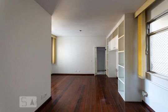 Sala de apartamento à venda com 3 quartos, 100m² em Grajau, Rio de Janeiro