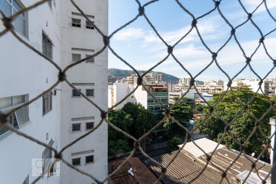 Vista de apartamento à venda com 3 quartos, 100m² em Grajau, Rio de Janeiro