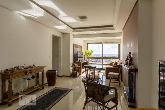Apartamento à venda com 2 quartos, 86m² em Sarandi, Porto Alegre