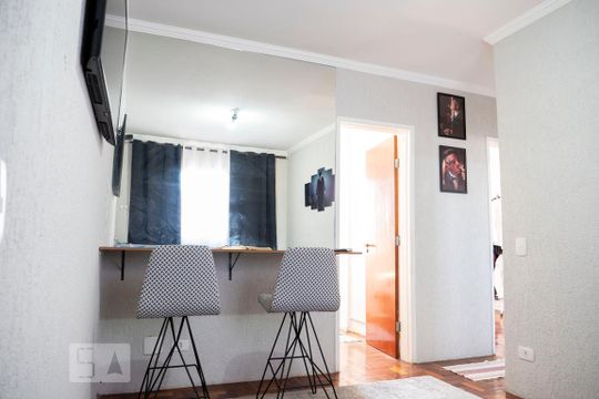 Sala de apartamento para alugar com 2 quartos, 48m² em Vila Brasílio Machado, São Paulo