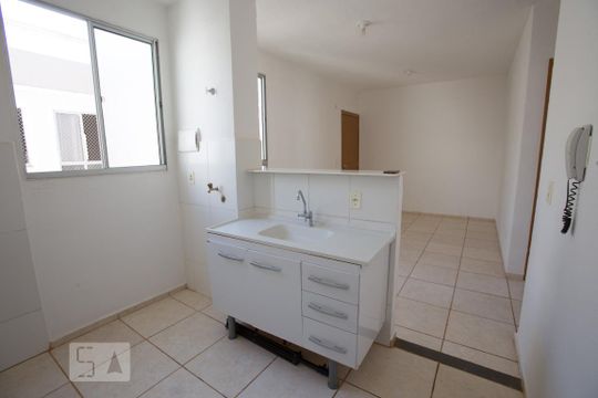 Cozinha de apartamento para alugar com 2 quartos, 45m² em Residencial Jequitibá, Ribeirão Preto