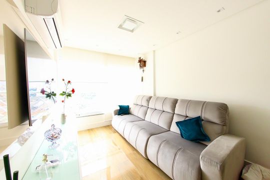 Sala de apartamento à venda com 3 quartos, 72m² em Vila Gustavo, São Paulo