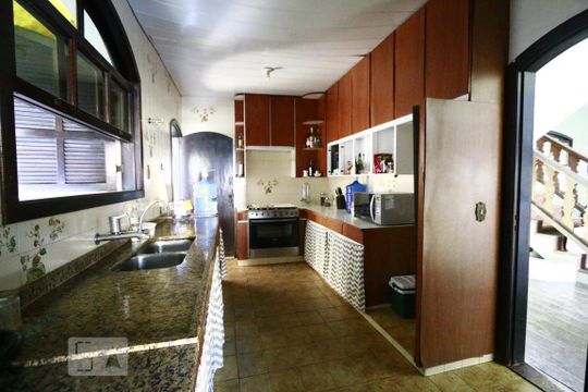 Cozinha de casa de condomínio à venda com 4 quartos, 760m² em Taquara, Rio de Janeiro