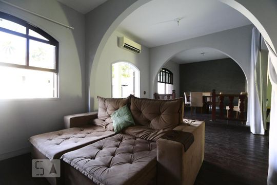 sala de casa de condomínio à venda com 4 quartos, 760m² em Taquara, Rio de Janeiro