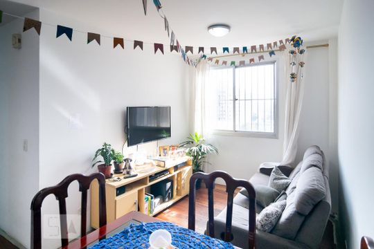 Apartamento à venda com 3 quartos, 70m² em Vila Constança, São Paulo