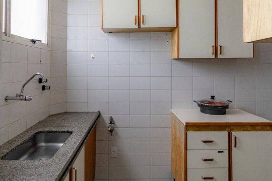 Cozinha de apartamento para alugar com 2 quartos, 60m² em Graça, Belo Horizonte
