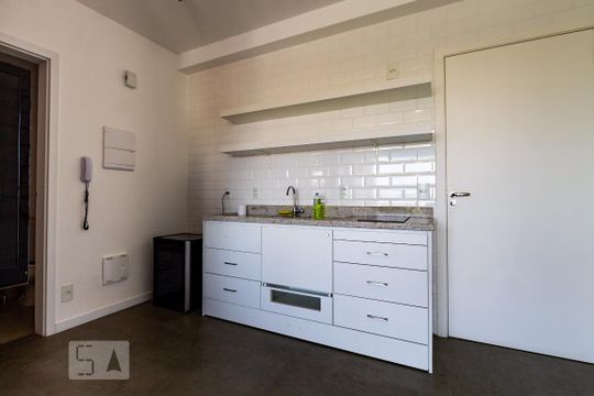 Cozinha de apartamento à venda com 1 quarto, 30m² em Sumarezinho, São Paulo