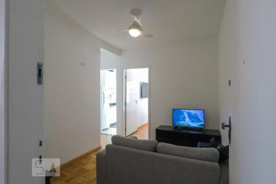 Entrada de apartamento à venda com 1 quarto, 35m² em Aclimação, São Paulo
