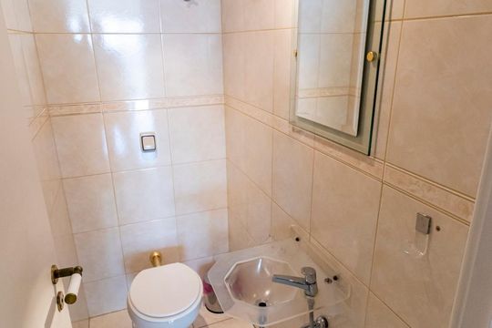 Lavabo de apartamento à venda com 3 quartos, 200m² em Aclimação, São Paulo