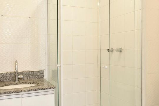 Banheiro da suite de apartamento à venda com 2 quartos, 65m² em Catumbi, São Paulo
